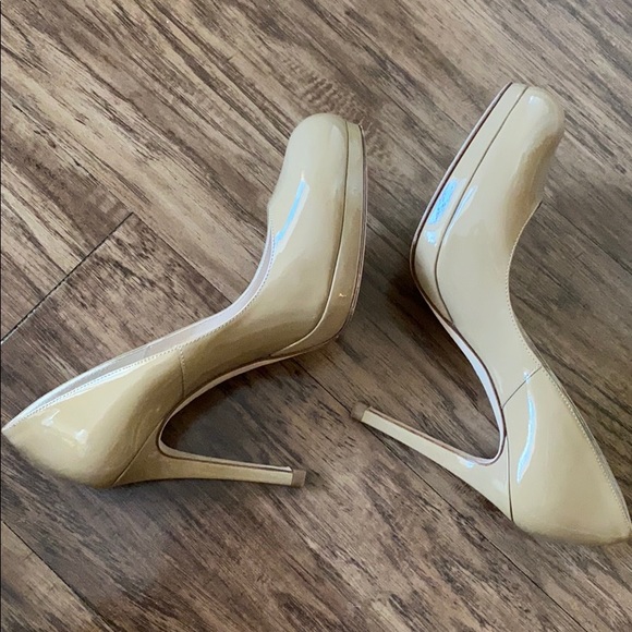 LK Bennett Nude Pumps Heels (Made in London) - Picture 1 of 10